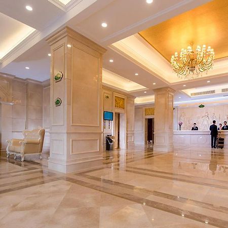 Vienna Hotel Shenzhen Shuiku New Village Exterior photo